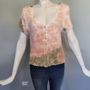 American Eagle Tie Dye Snap Front Baby Tee with Scalloped Edges, BNWT, Size XL